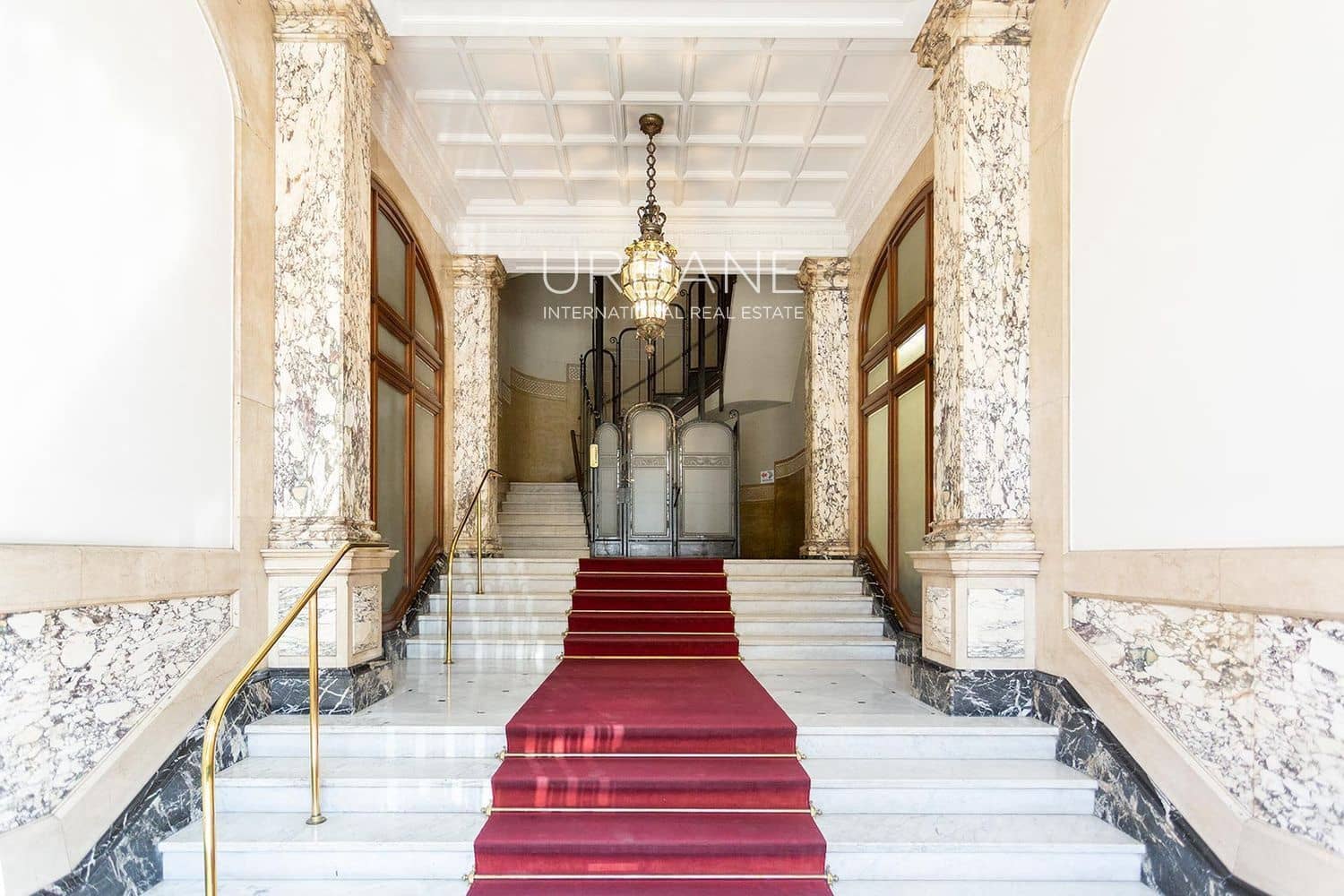 14 soverom Leilighet til salgs i Barcelona by med garasje - € 3 590 000 (Ref: 6011704)