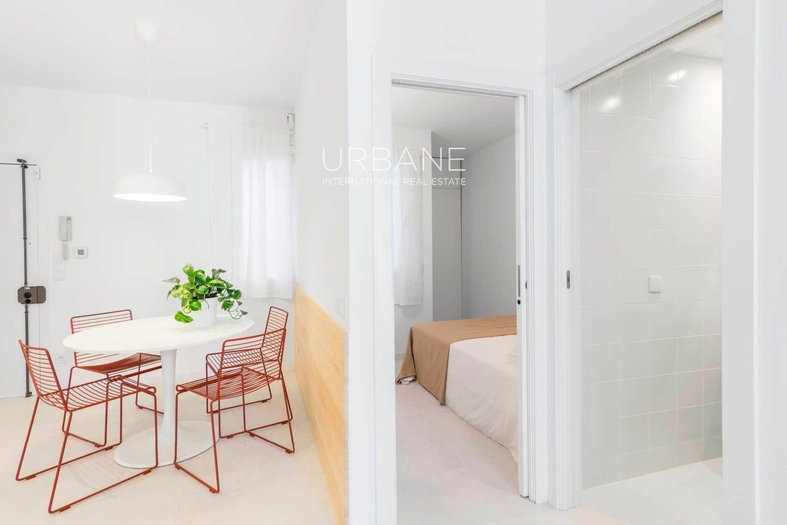 2 bedroom Flat for sale in Barcelona city - € 260,000 (Ref: 7302280)