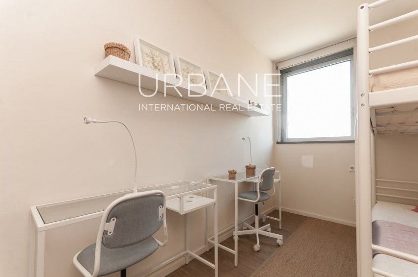 3 sypialnia Mieszkanie na sprzedaż w Miasto Barcelona z basenem garażem - 920 000 € (Ref: 7650987)