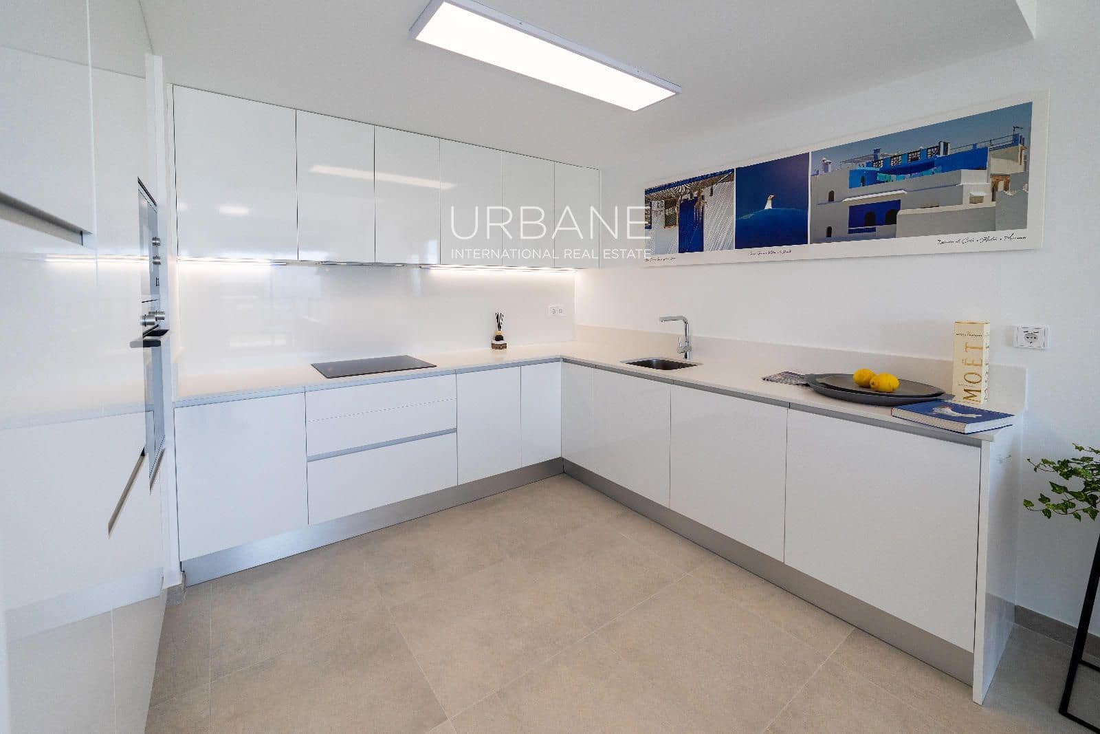 3 slaapkamer Flat te koop in Santa Pola met zwembad garage - € 405.000 (Ref: 8309496)