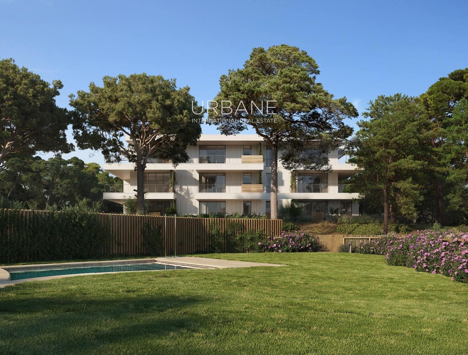 3 bedroom Flat for sale in Salou with pool garage - € 608,000 (Ref: 8356821)