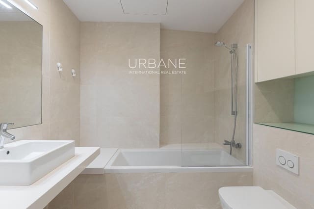 2 soverom Leilighet til salgs i L'Antiga Esquerra de L'Eixample, Barcelona by - € 1 160 000 (Ref: 8577194)