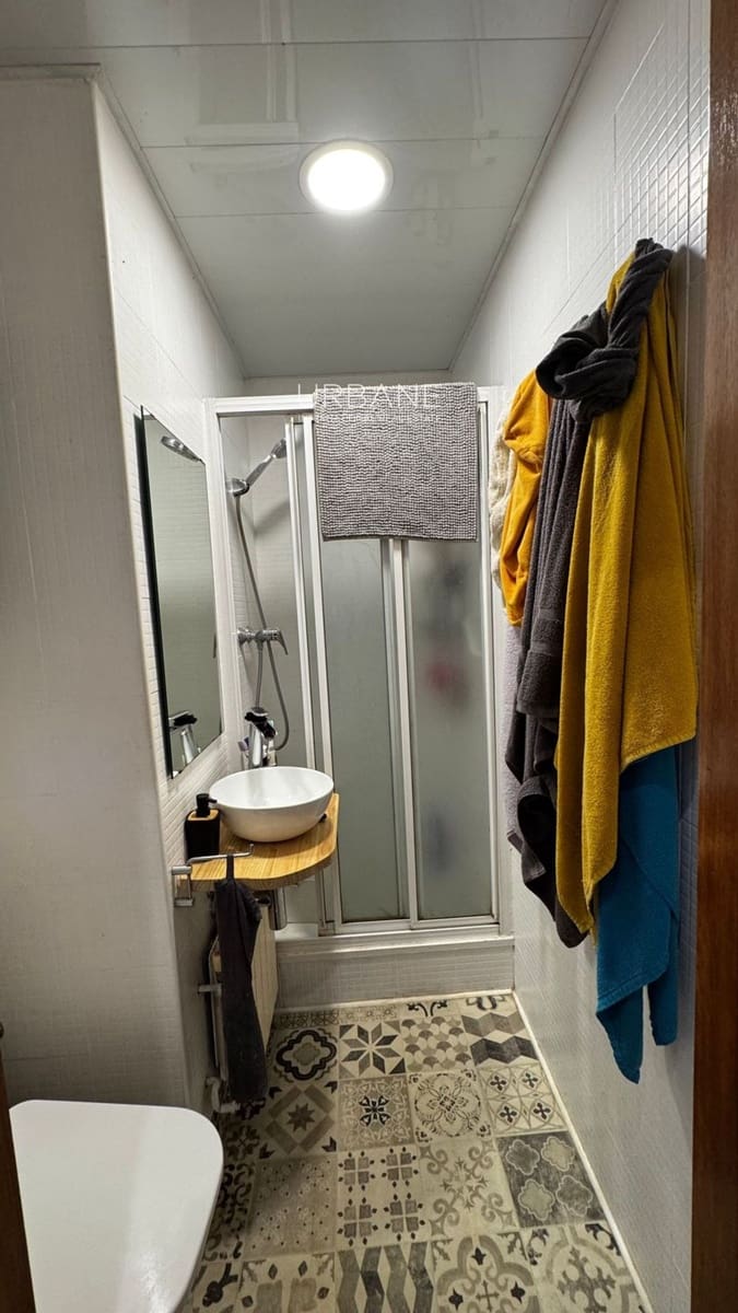 3 slaapkamer Villa te koop in Barcelona stad - € 460.000 (Ref: 8596110)