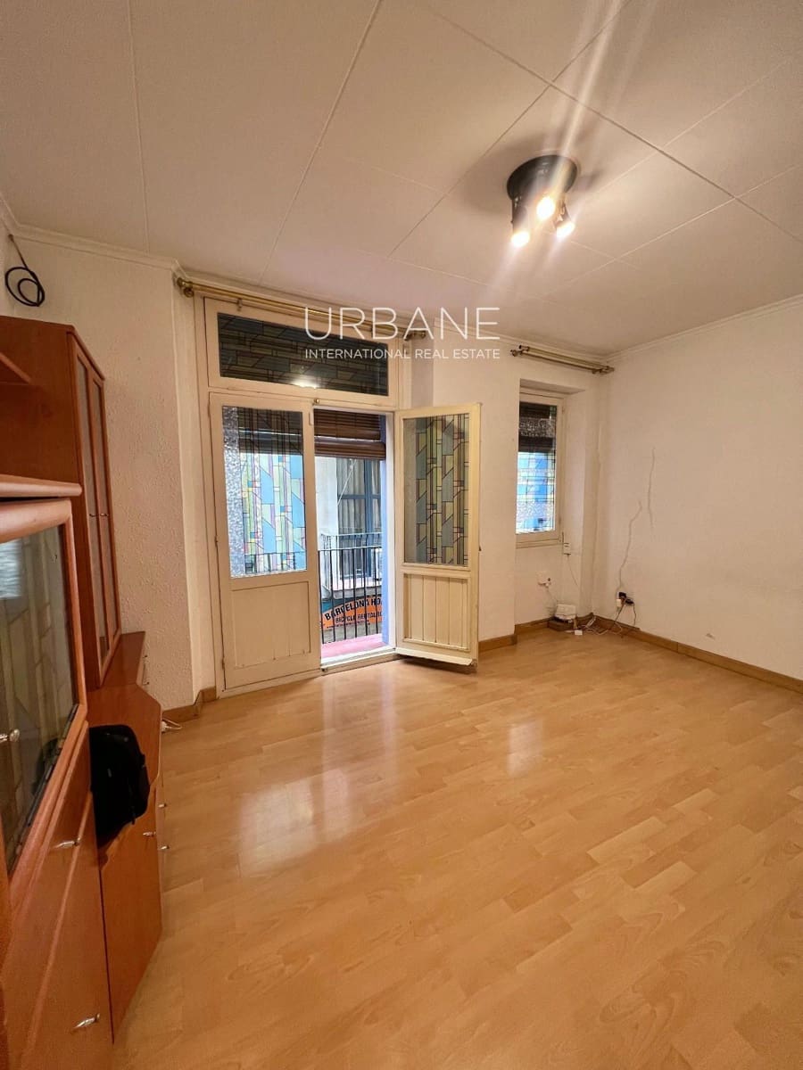 3 sovrum Lägenhet att hyra i Barcelona stad - 1 500 € (Ref: 8624204)