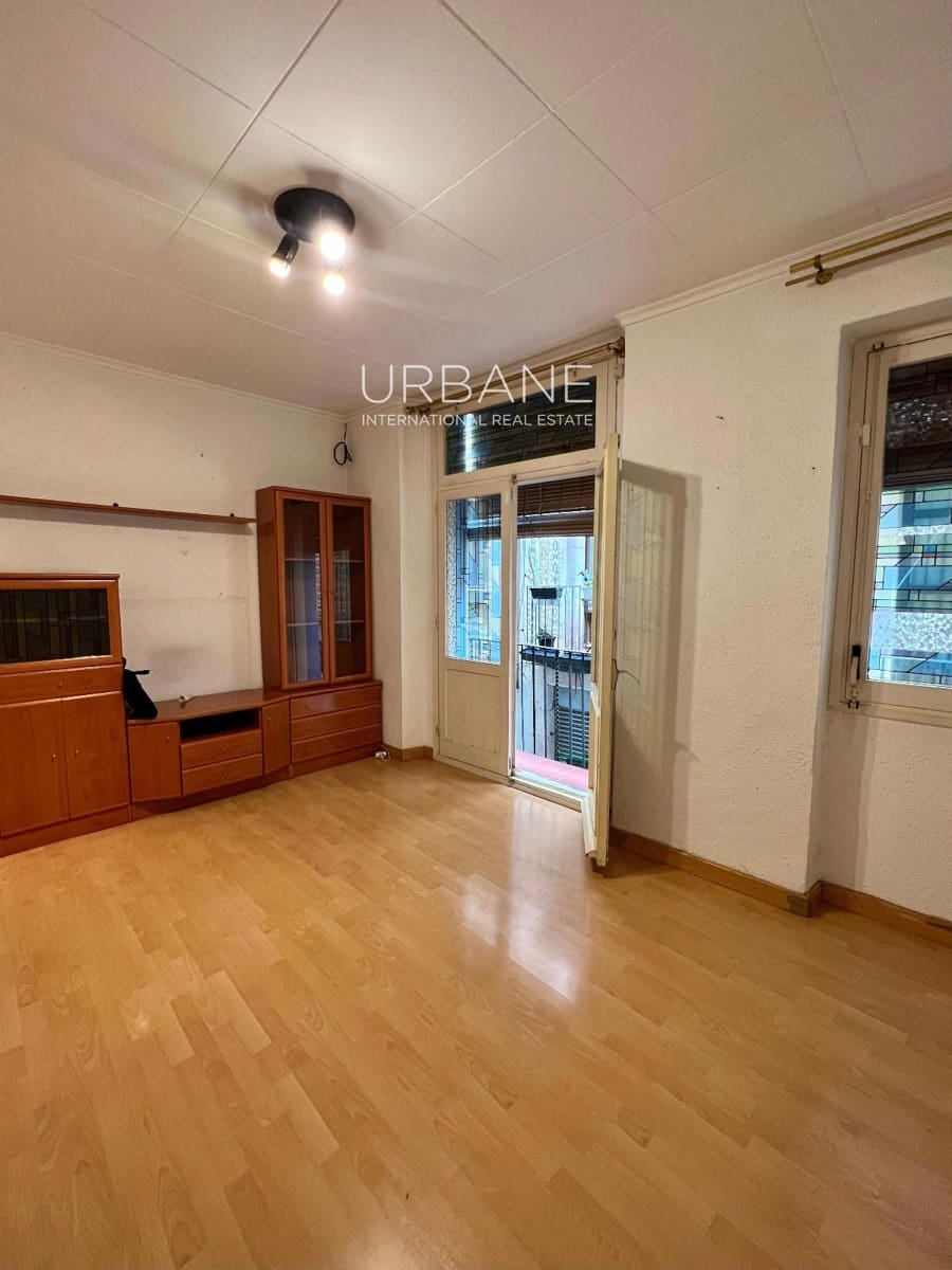3 sovrum Lägenhet att hyra i Barcelona stad - 1 500 € (Ref: 8624204)