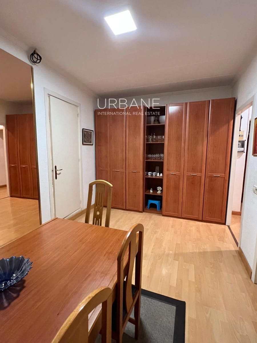 3 sovrum Lägenhet att hyra i Barcelona stad - 1 500 € (Ref: 8624204)
