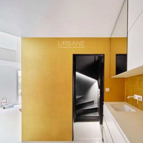 2 soveværelse Lejlighed til salg i El Raval, Barcelona by - € 339.000 (Ref: 8626216)