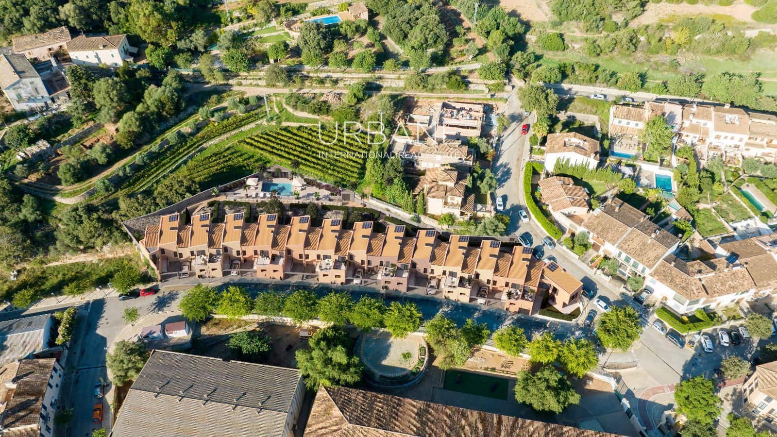 3 soveværelse Byhus til salg i Palma de Mallorca med swimmingpool garage - € 845.000 (Ref: 8824157)