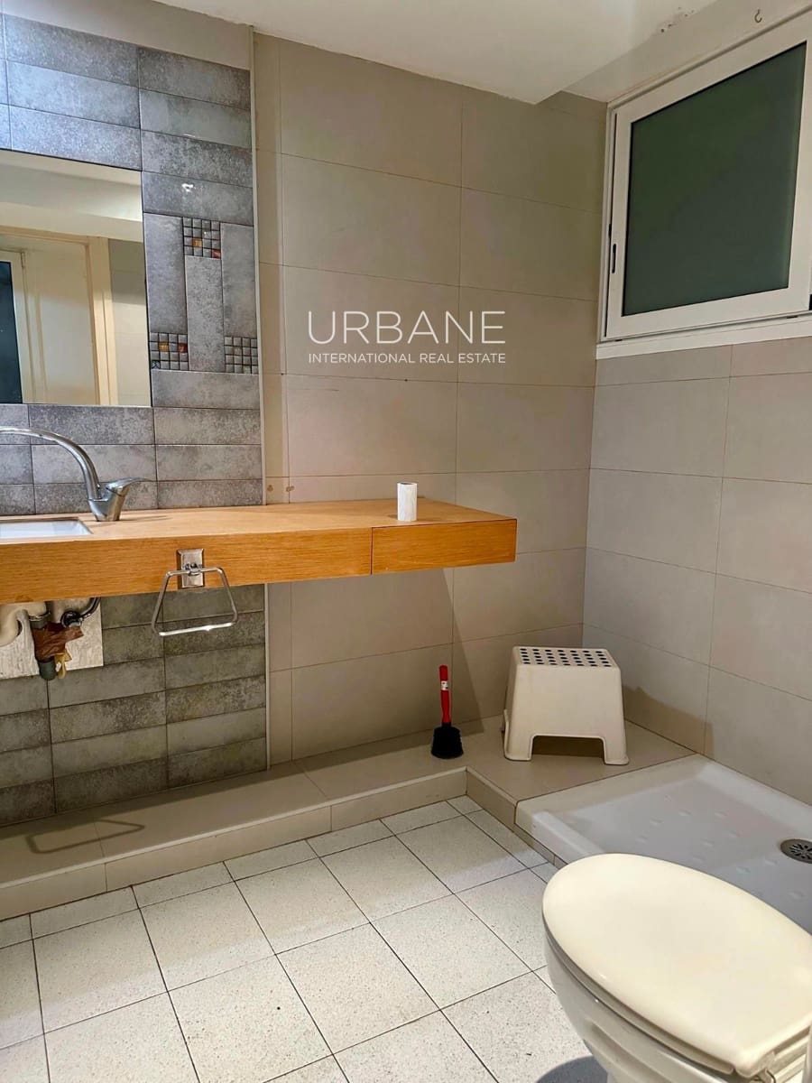 2 soveværelse Lejlighed til salg i Barcelona by - € 390.000 (Ref: 8853028)