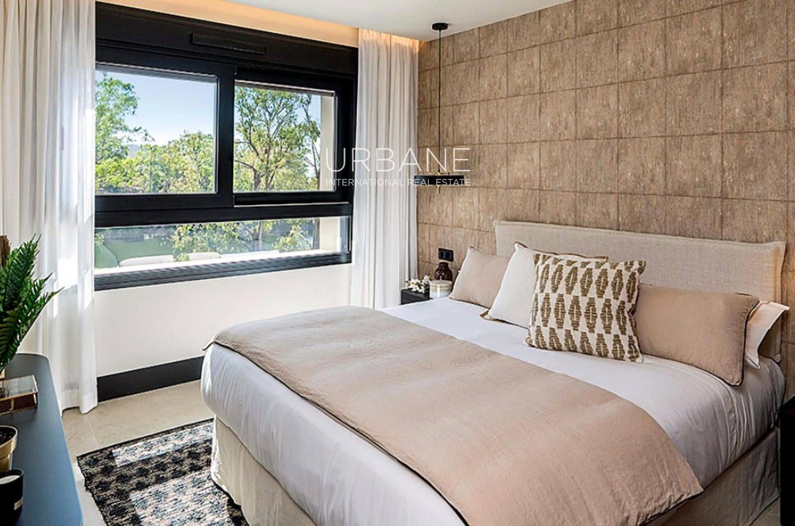 3 sypialnia Mieszkanie na sprzedaż w Nueva Andalucia z basenem garażem - 950 000 € (Ref: 8861649)