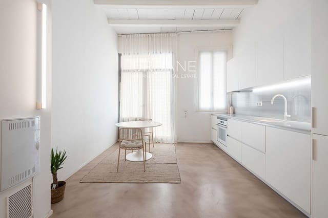 1 bedroom Flat for sale in La Sagrada Família, Barcelona city - € 350,000 (Ref: 8862027)