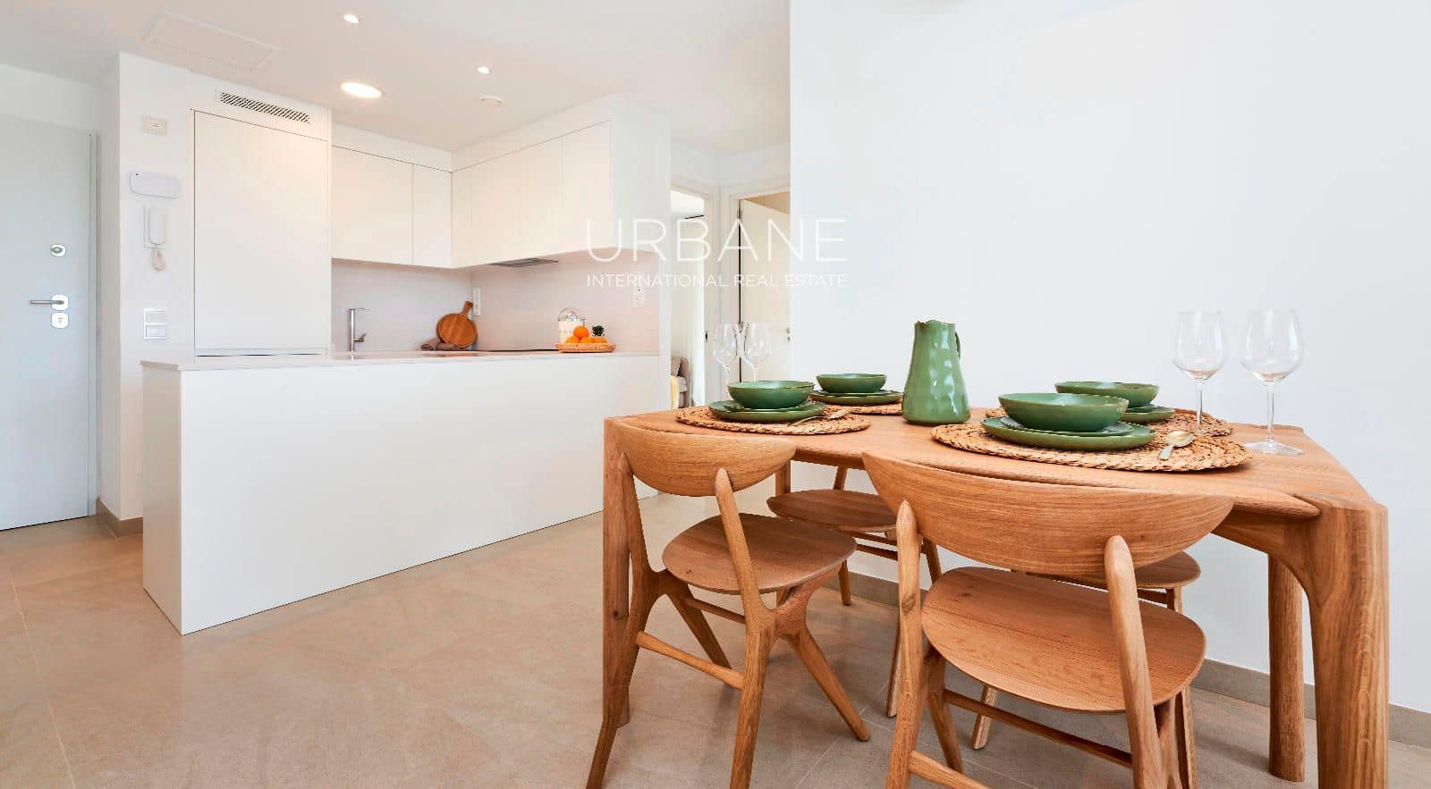 Piso de 2 habitaciones en Cala d'Or en venta con piscina - 398.000 € (Ref: 8863264)