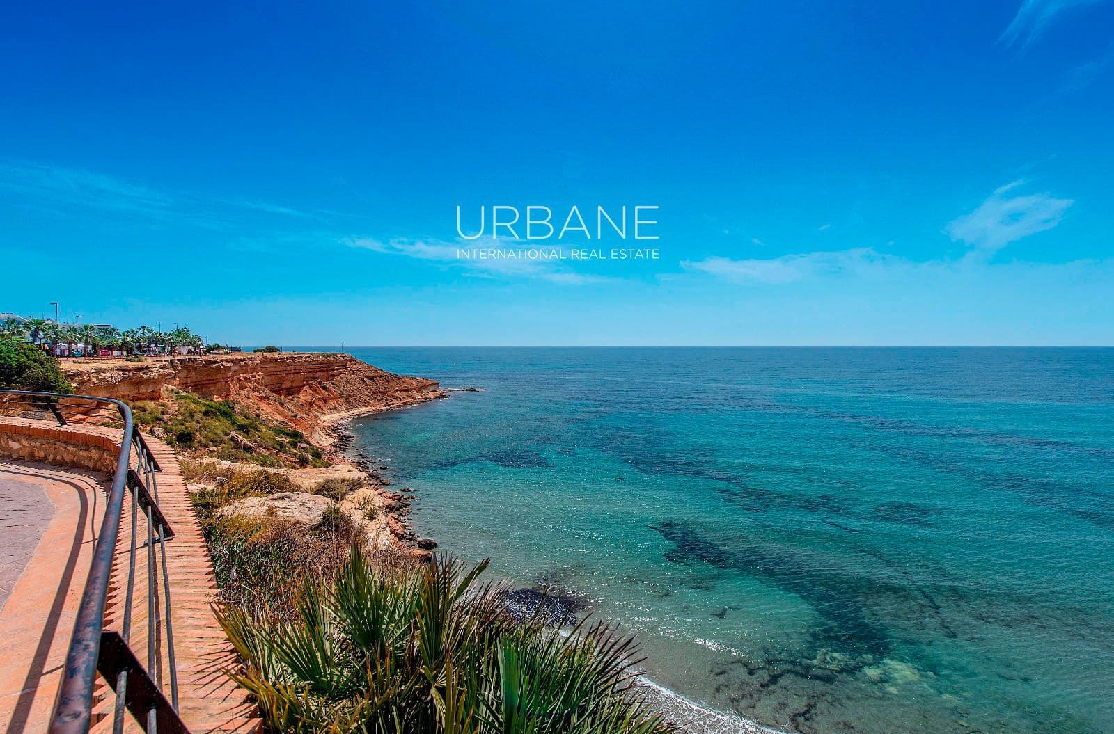 2 bedroom Flat for sale in Finestrat with pool - € 335,000 (Ref: 8881074)