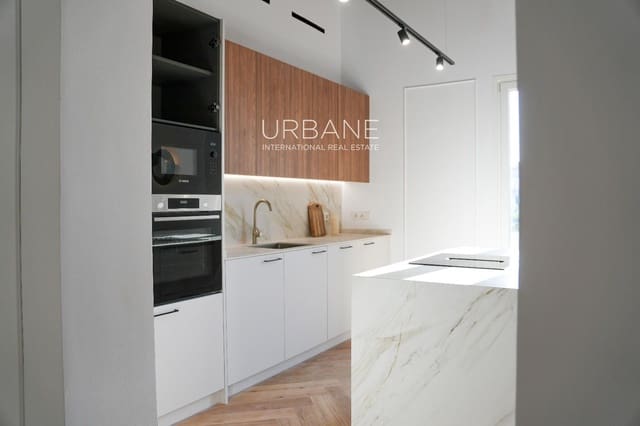 3 soveværelse Lejlighed til salg i Sant Antoni, Barcelona by - € 1.090.000 (Ref: 8893816)