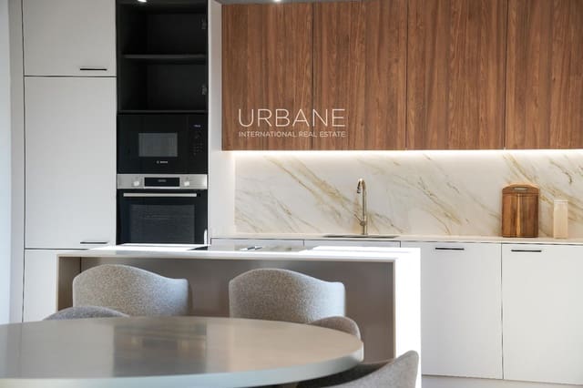 3 soveværelse Lejlighed til salg i Sant Antoni, Barcelona by - € 1.090.000 (Ref: 8893816)