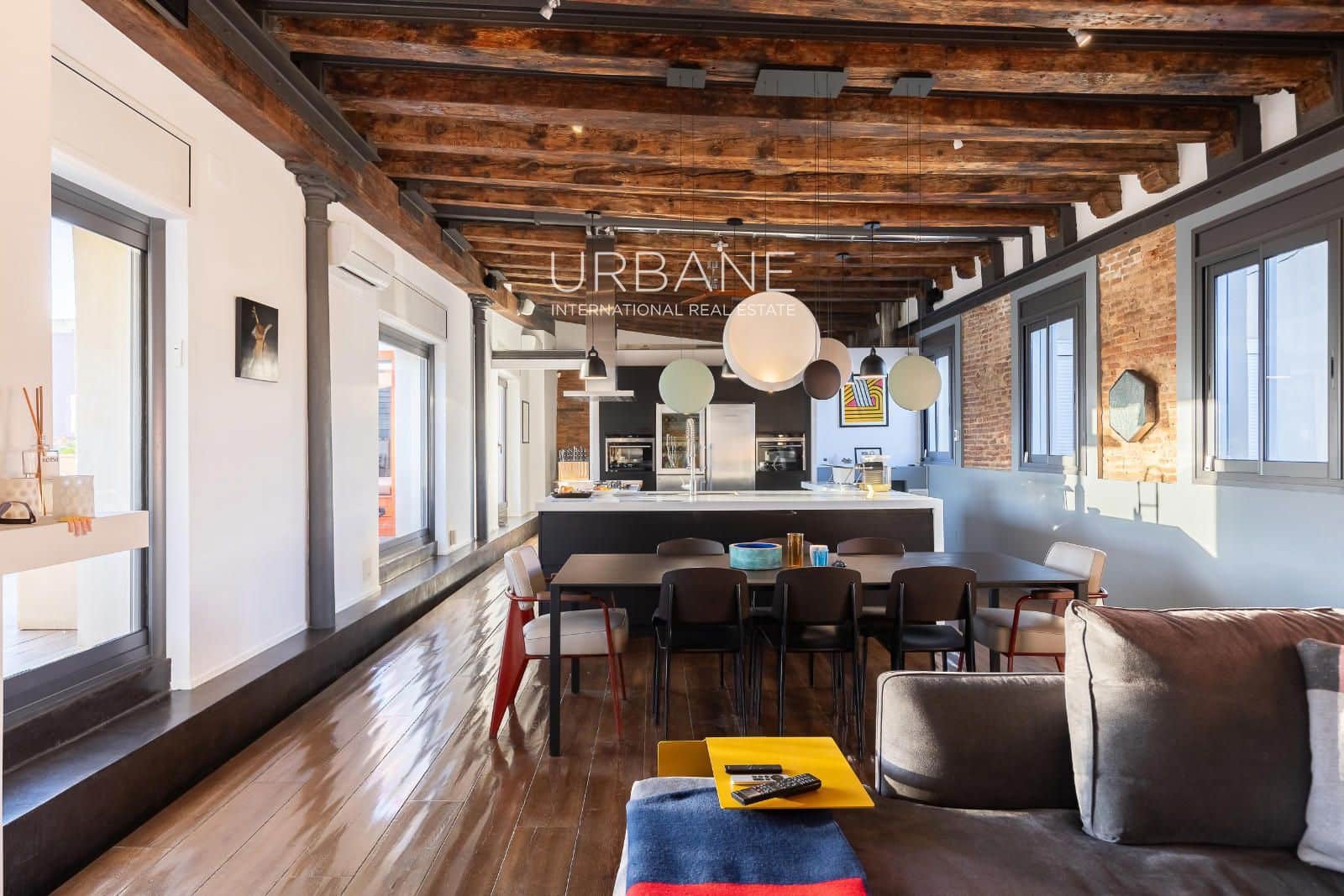 2 soveværelse Penthouse til salg i Barcelona by - € 1.274.000 (Ref: 8899836)