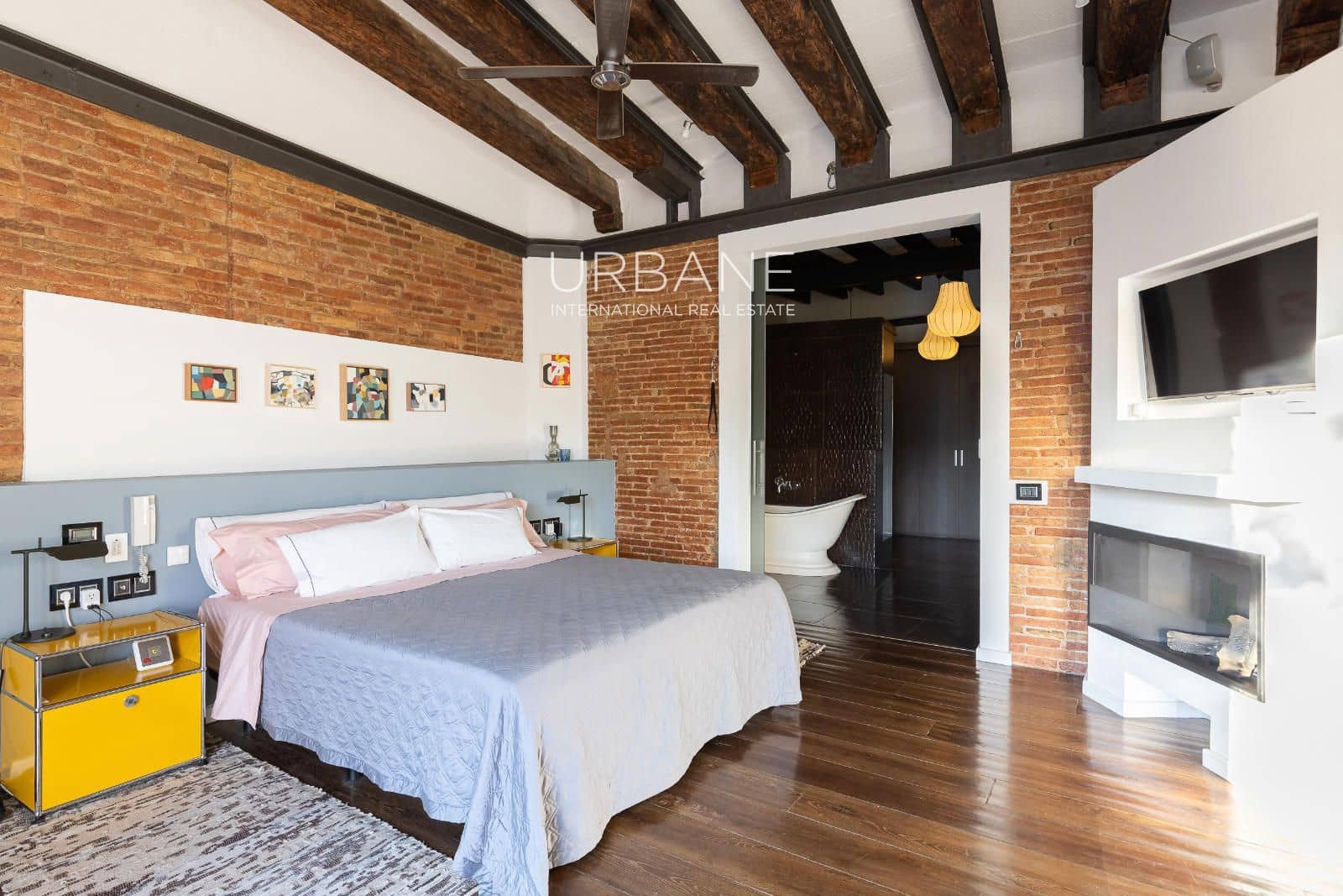 2 soveværelse Penthouse til salg i Barcelona by - € 1.274.000 (Ref: 8899836)