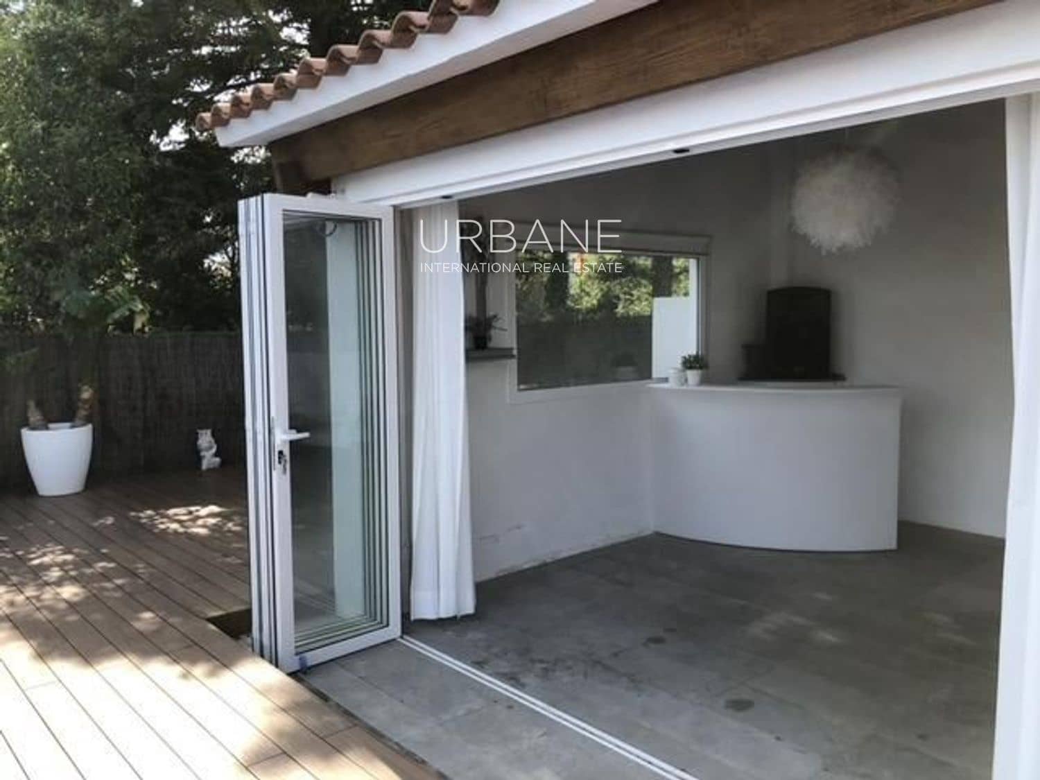 4 chambre Villa/Maison à vendre à Barcelone ville avec piscine garage - 590 000 € (Ref: 8901325)