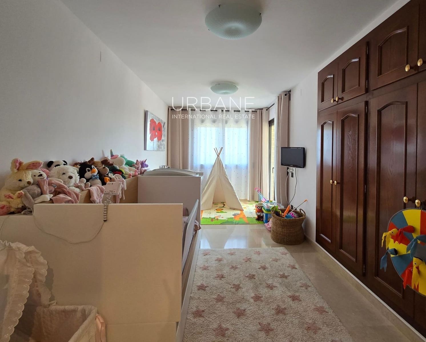 4 chambre Villa/Maison à vendre à Barcelone ville avec piscine garage - 590 000 € (Ref: 8901325)