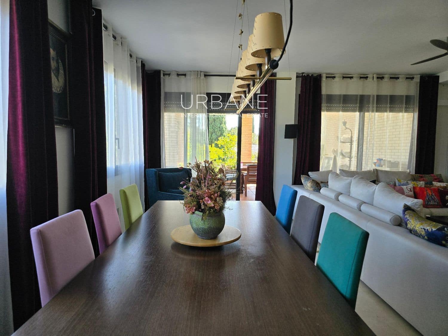 4 chambre Villa/Maison à vendre à Barcelone ville avec piscine garage - 590 000 € (Ref: 8901325)