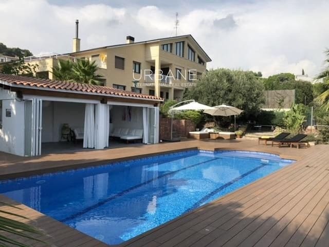 4 sypialnia Willa na sprzedaż w Miasto Barcelona z basenem garażem - 590 000 € (Ref: 8901325)