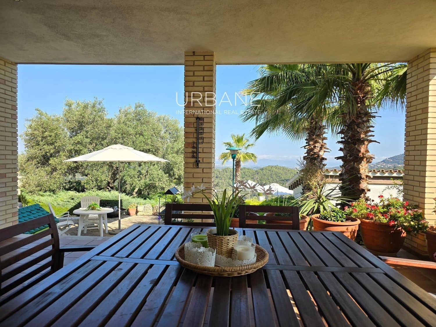 4 chambre Villa/Maison à vendre à Barcelone ville avec piscine garage - 590 000 € (Ref: 8901325)