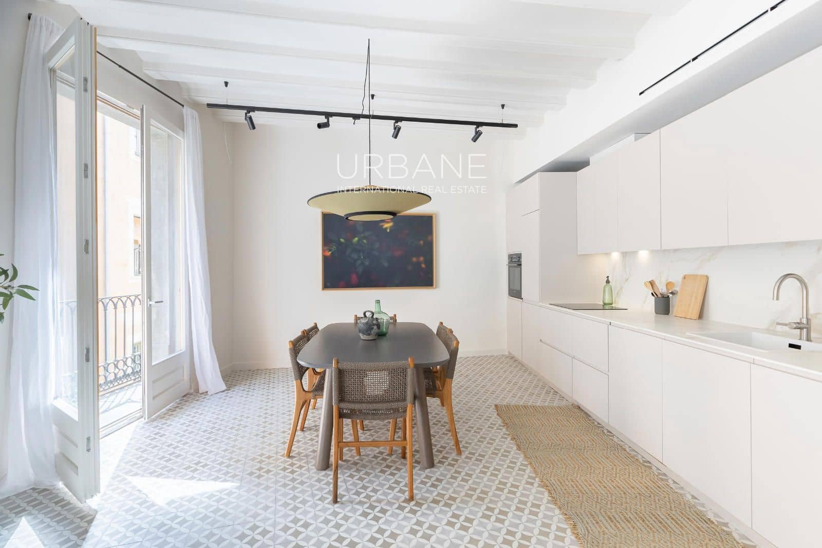 2 slaapkamer Flat te koop in Barcelona stad - € 645.000 (Ref: 8904726)