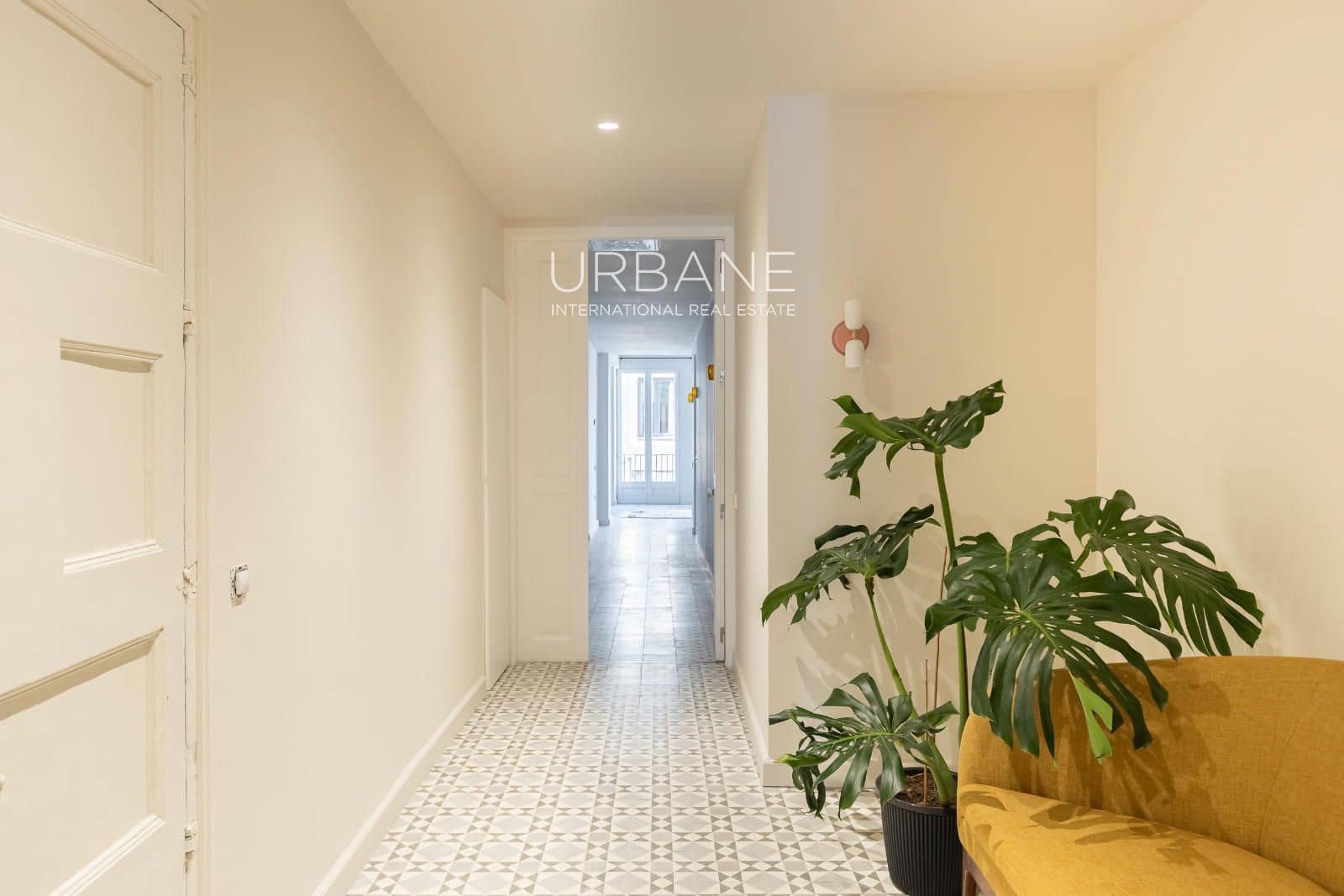 2 slaapkamer Flat te koop in Barcelona stad - € 645.000 (Ref: 8904726)