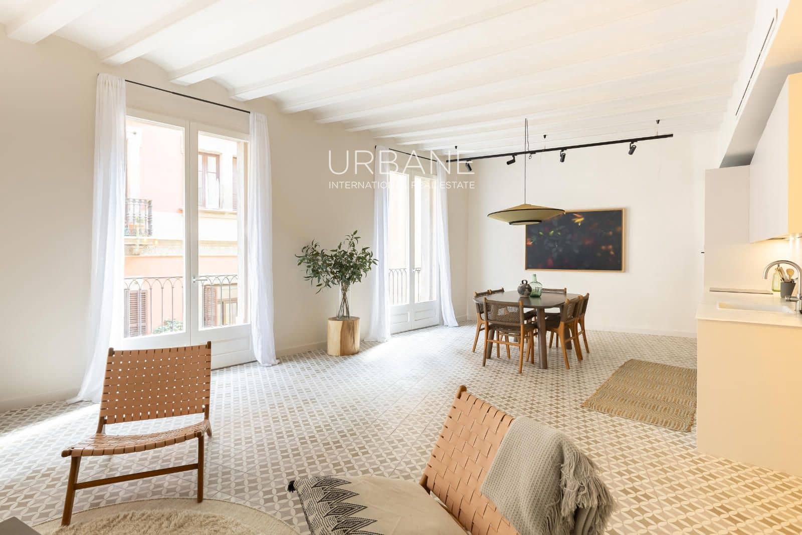 2 slaapkamer Flat te koop in Barcelona stad - € 645.000 (Ref: 8904726)