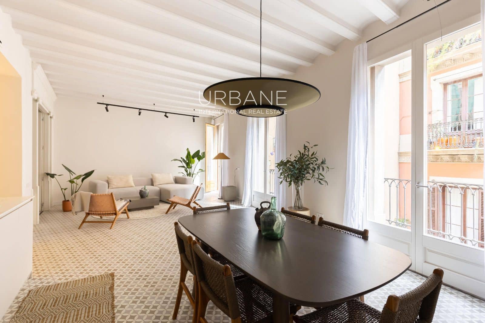 2 slaapkamer Flat te koop in Barcelona stad - € 645.000 (Ref: 8904726)