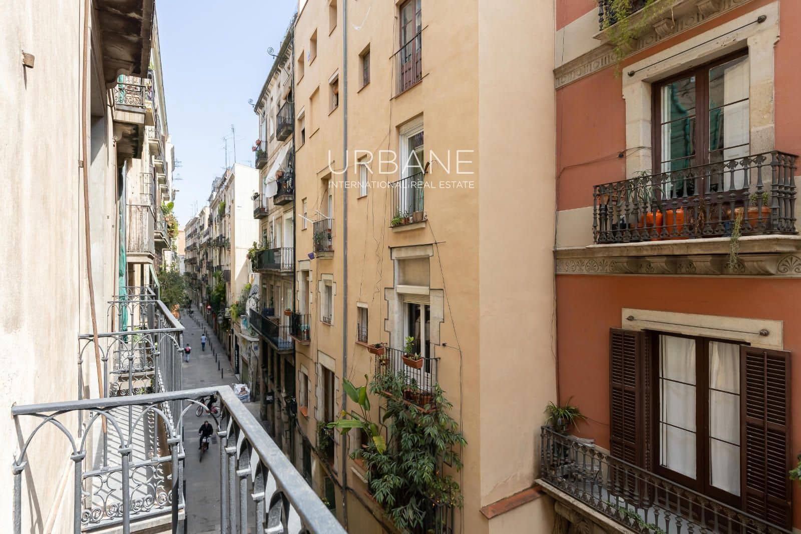 2 slaapkamer Flat te koop in Barcelona stad - € 645.000 (Ref: 8904726)