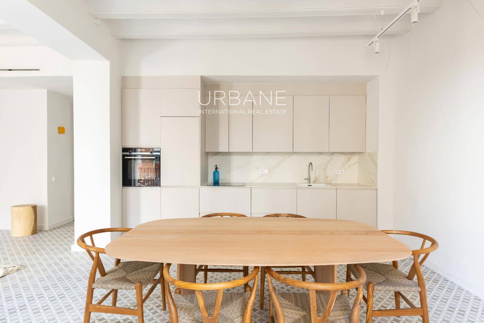 3 bedroom Flat for sale in Barcelona city - € 745,000 (Ref: 8904727)