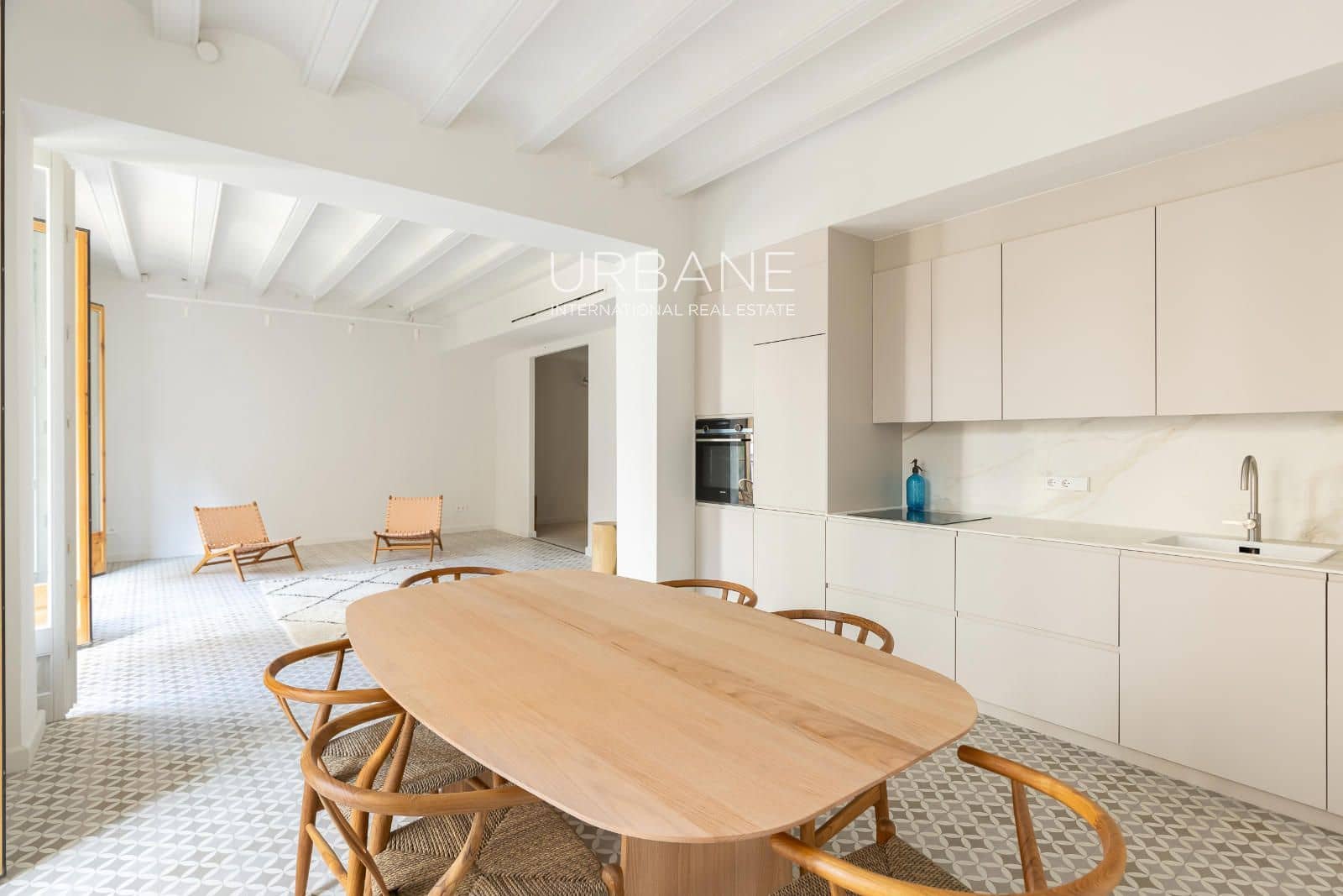 3 bedroom Flat for sale in Barcelona city - € 745,000 (Ref: 8904727)