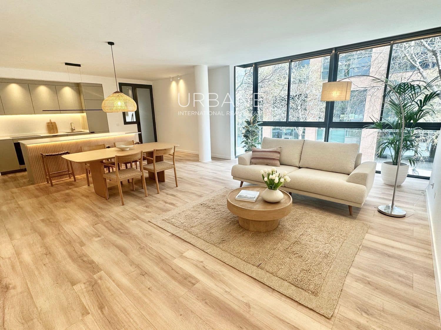 3 soveværelse Lejlighed til salg i Barcelona by med swimmingpool garage - € 970.000 (Ref: 8906833)