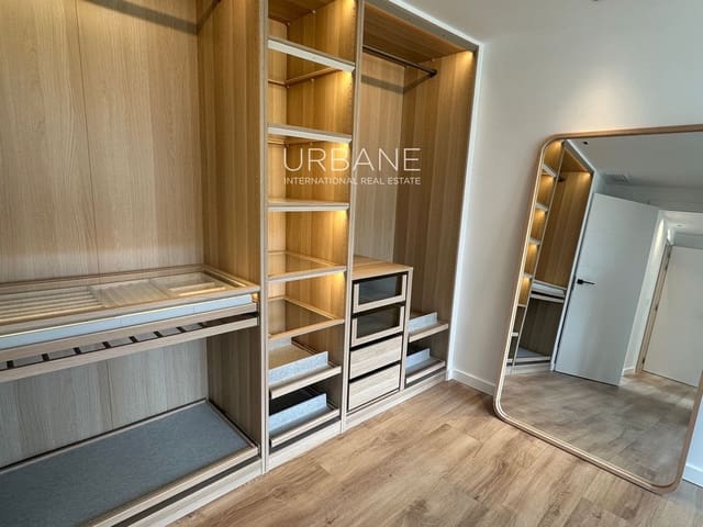3 quarto Apartamento para venda em El Parc i La Llacuna del Poblenou, Barcelona cidade com piscina garagem - 970 000 € (Ref: 8906833)