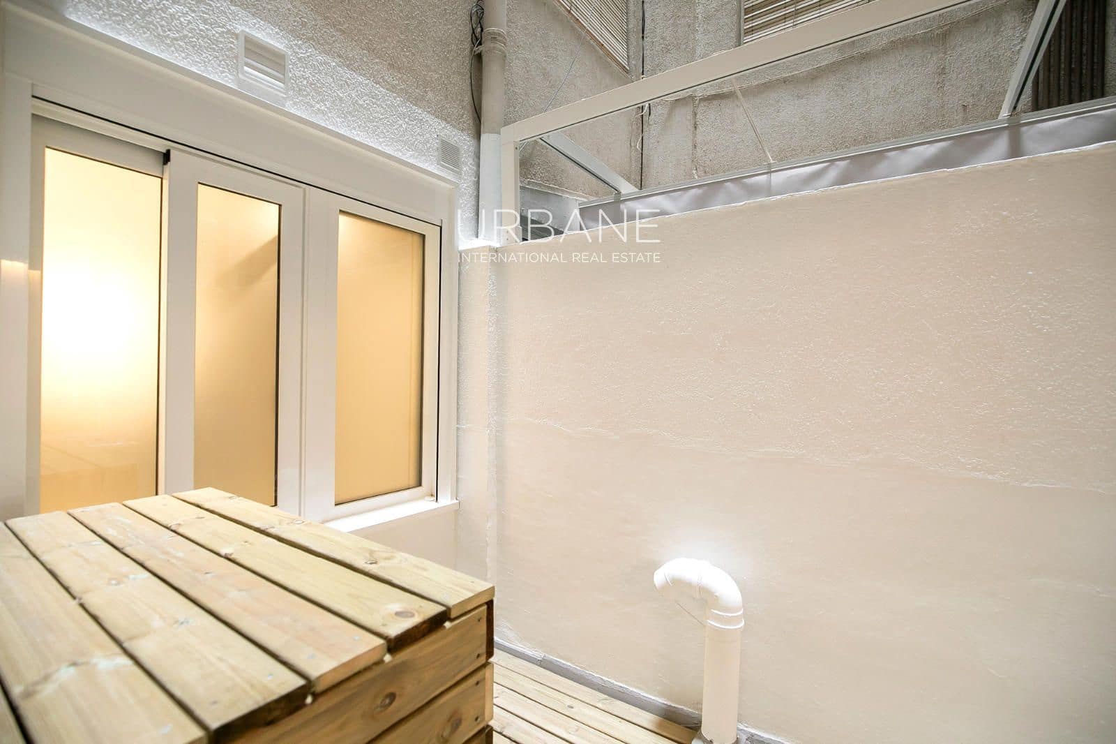 1 slaapkamer Flat te koop in Barcelona stad - € 370.000 (Ref: 8906954)