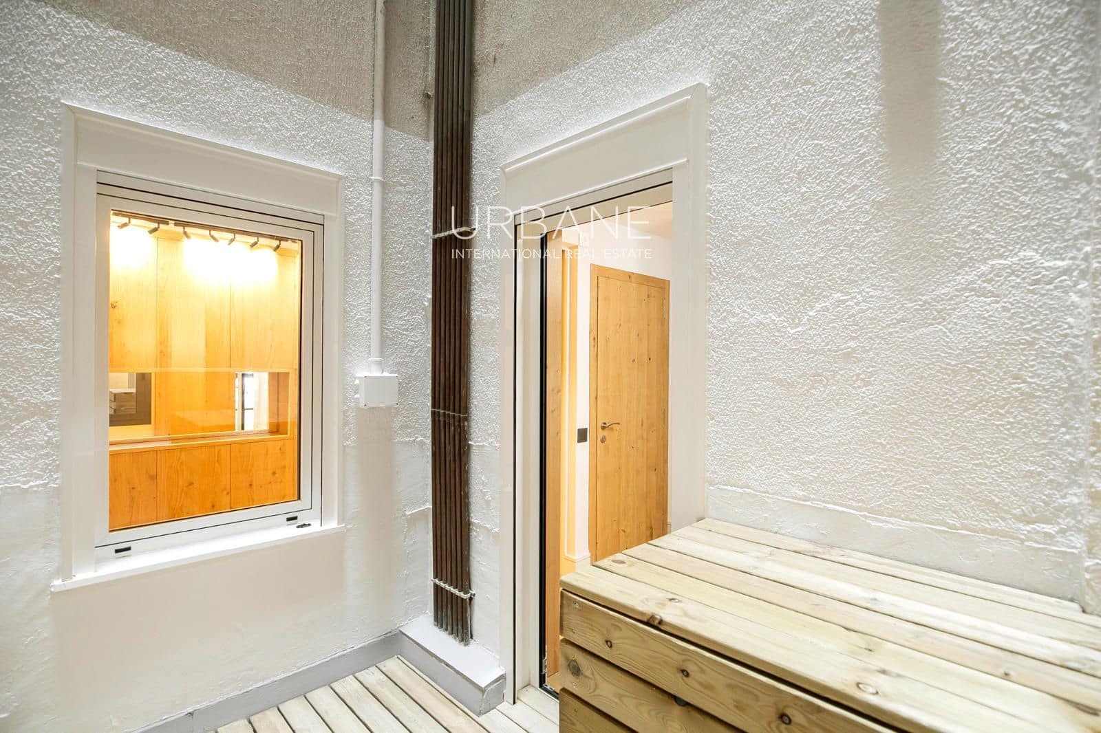 1 slaapkamer Flat te koop in Barcelona stad - € 370.000 (Ref: 8906954)