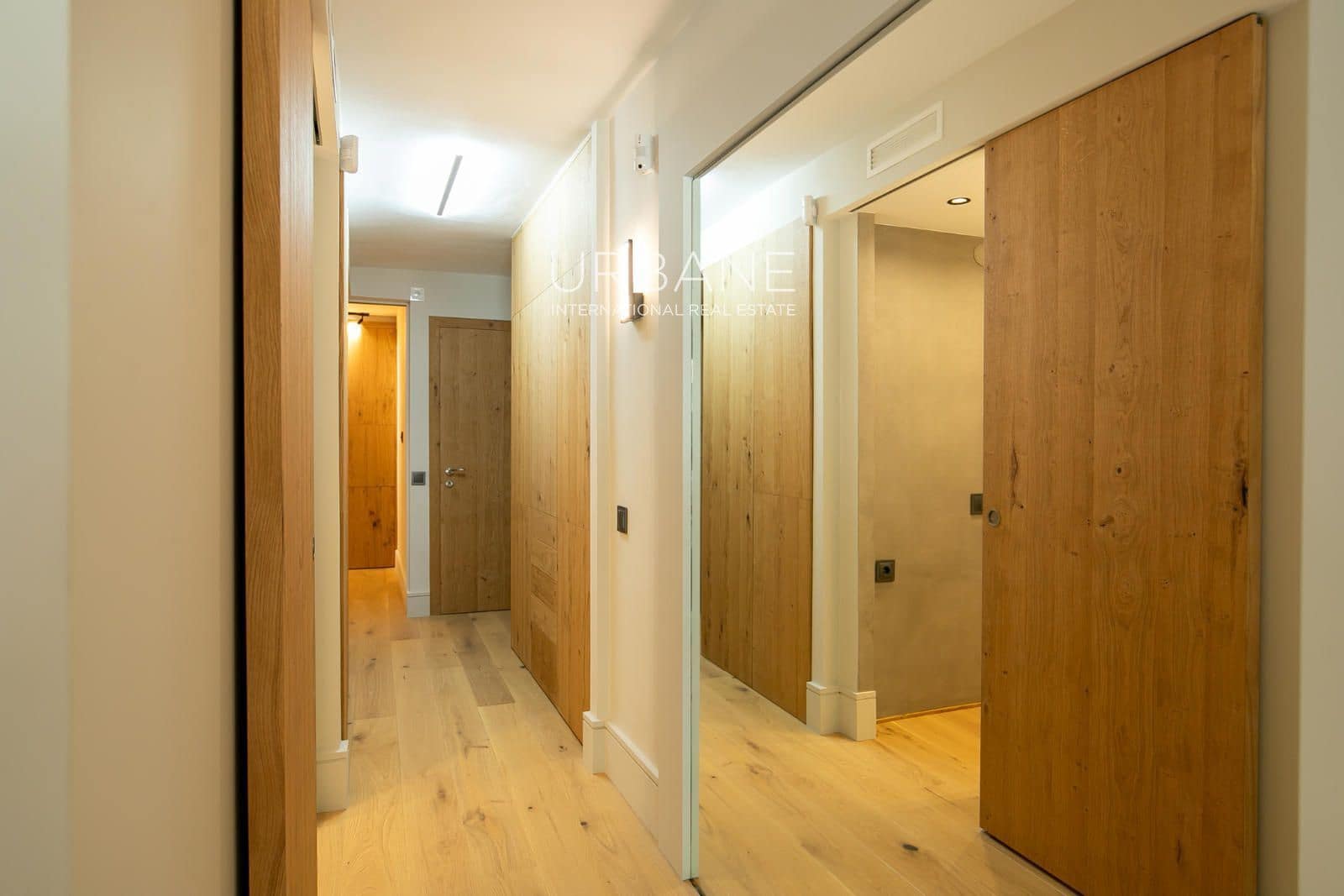 1 slaapkamer Flat te koop in Barcelona stad - € 370.000 (Ref: 8906954)