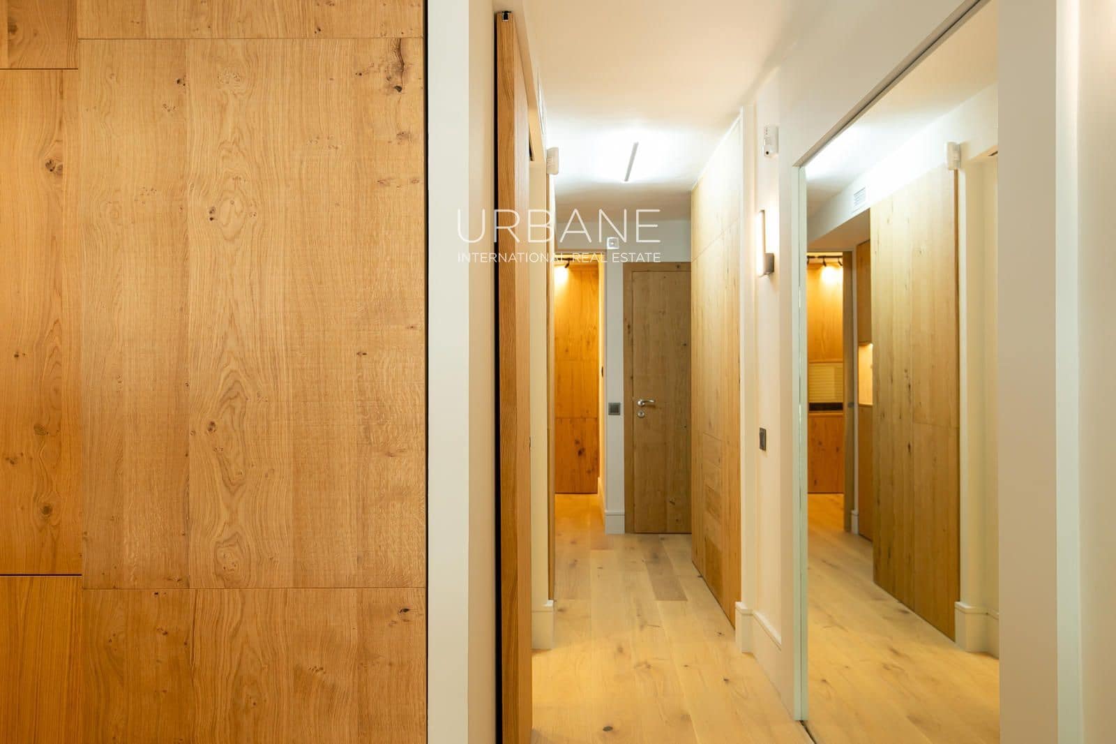 1 slaapkamer Flat te koop in Barcelona stad - € 370.000 (Ref: 8906954)