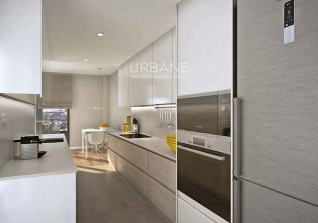 4 quarto Apartamento para venda em Badalona com piscina - 563 000 € (Ref: 8912228)