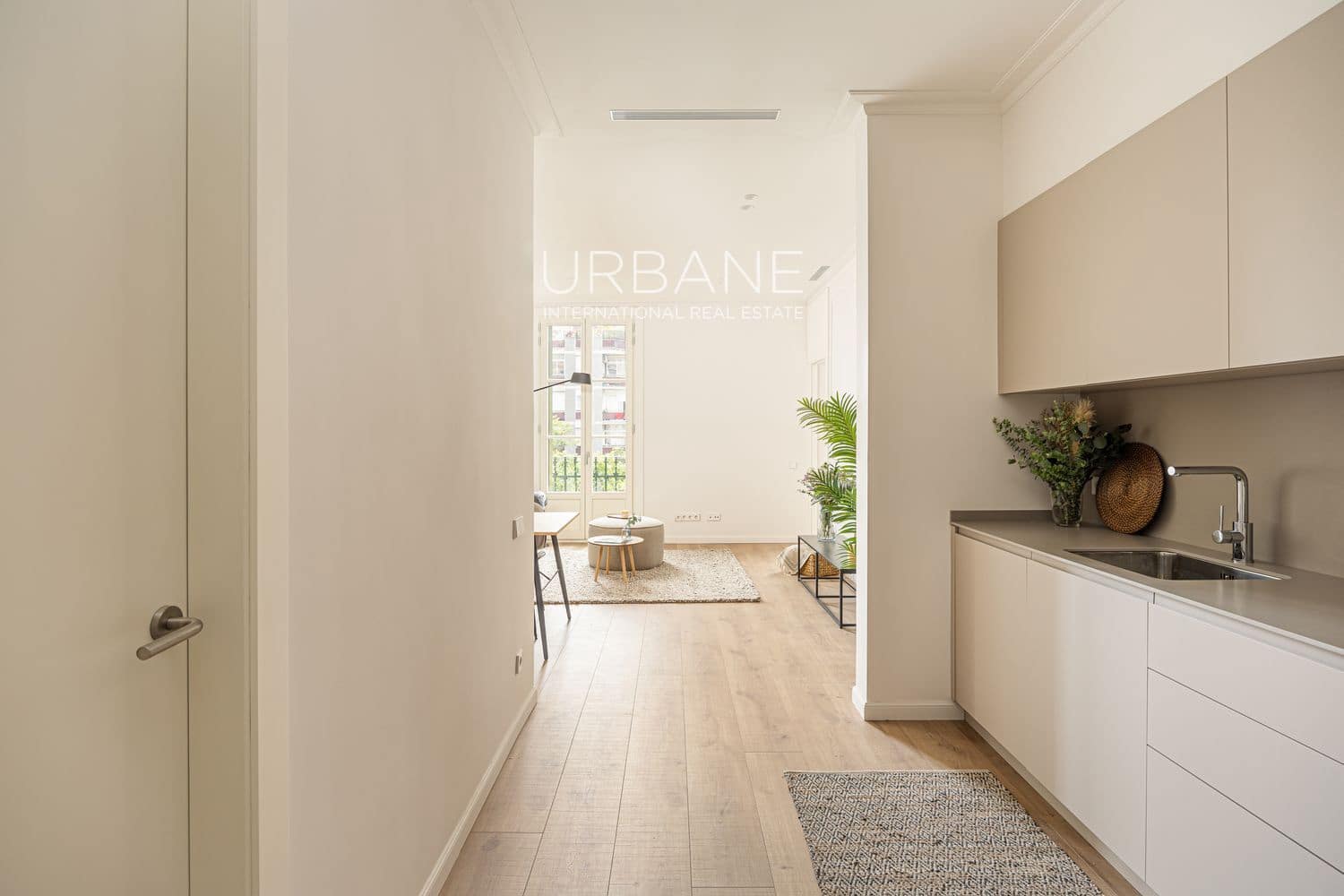 3 slaapkamer Flat te koop in Barcelona stad - € 755.000 (Ref: 8920843)