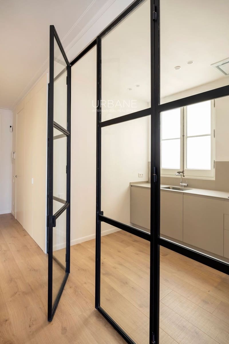 2 makuuhuone Asunto myytävänä paikassa Barcelona kaupunki - 690 000 € (Ref: 8920844)