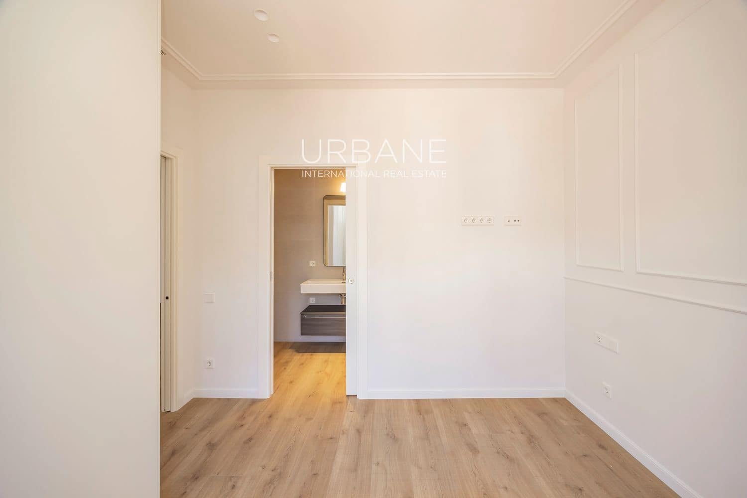 2 makuuhuone Asunto myytävänä paikassa Barcelona kaupunki - 690 000 € (Ref: 8920844)