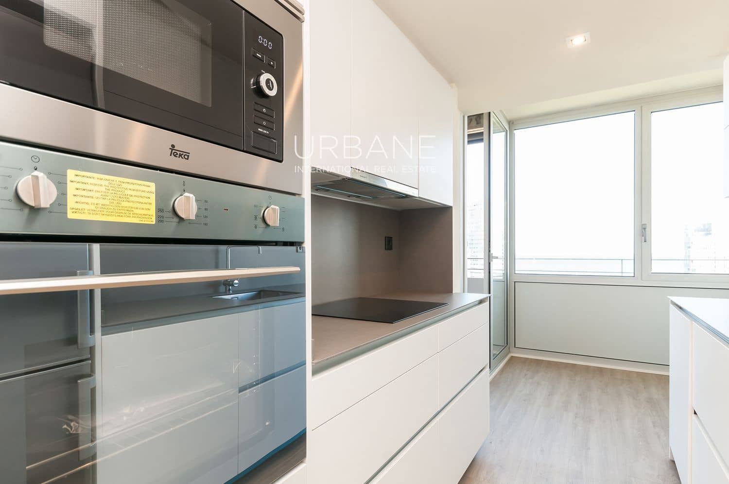 2 soveværelse Lejlighed til salg i Barcelona by med swimmingpool garage - € 844.000 (Ref: 8923208)