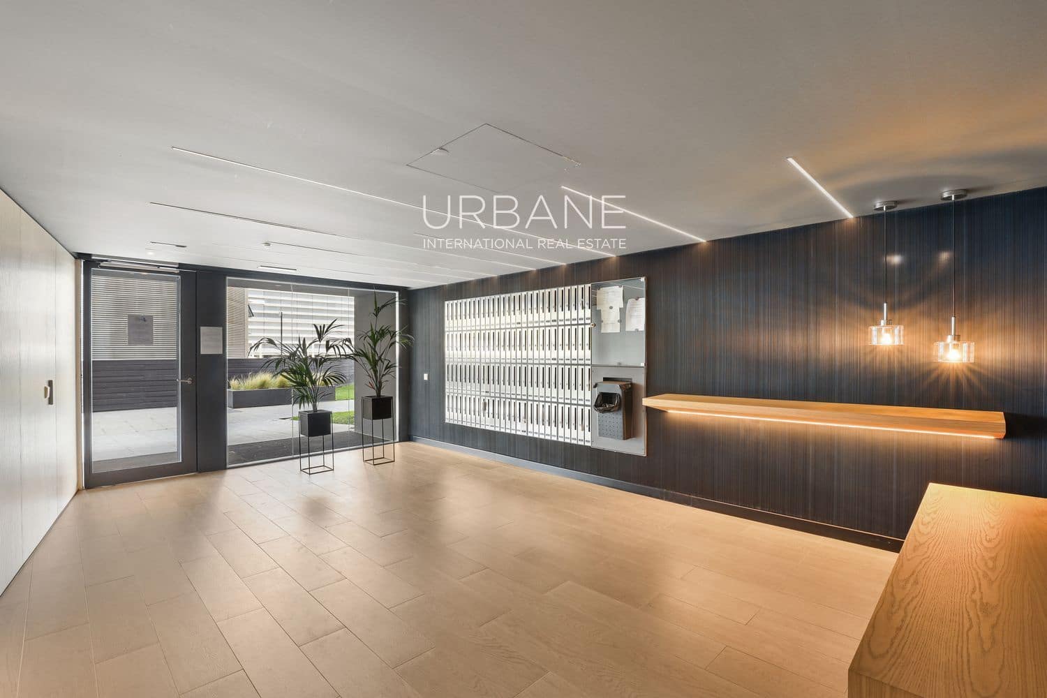 2 soveværelse Lejlighed til salg i Barcelona by med swimmingpool garage - € 844.000 (Ref: 8923208)