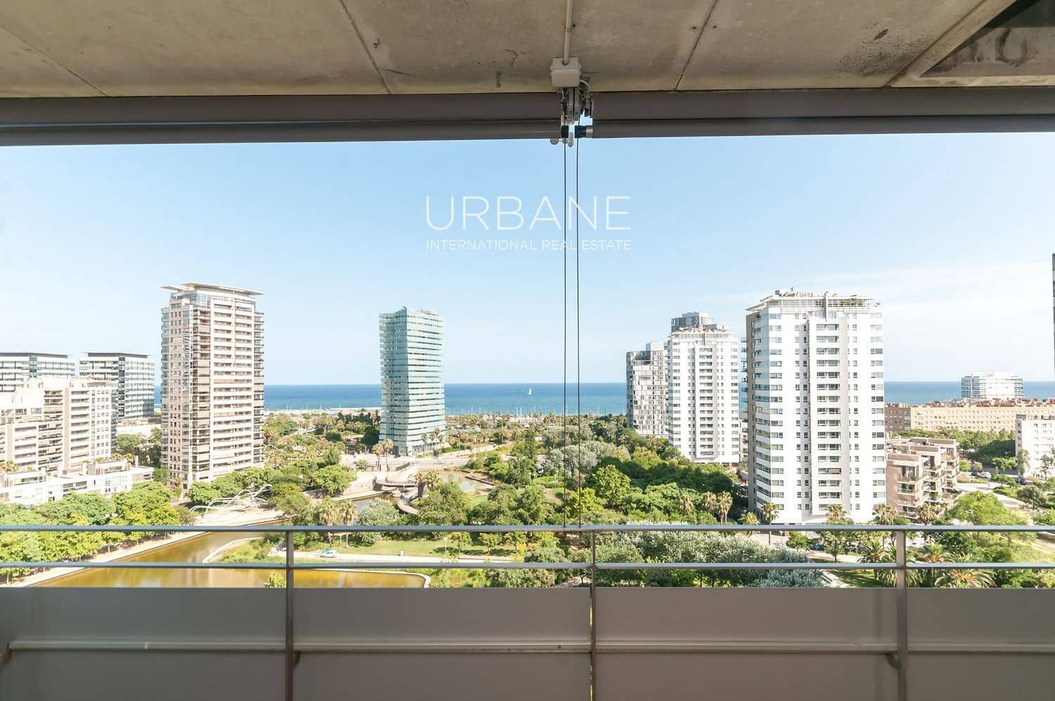 2 soveværelse Lejlighed til salg i Barcelona by med swimmingpool garage - € 844.000 (Ref: 8923208)