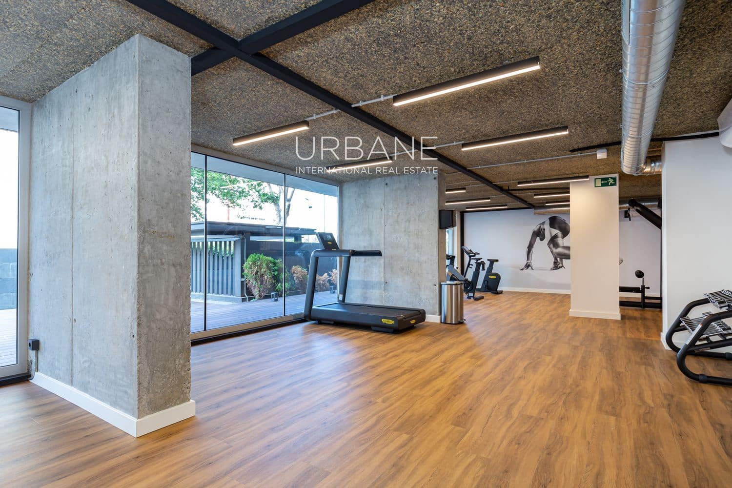 2 soveværelse Lejlighed til salg i Barcelona by med swimmingpool garage - € 844.000 (Ref: 8923208)