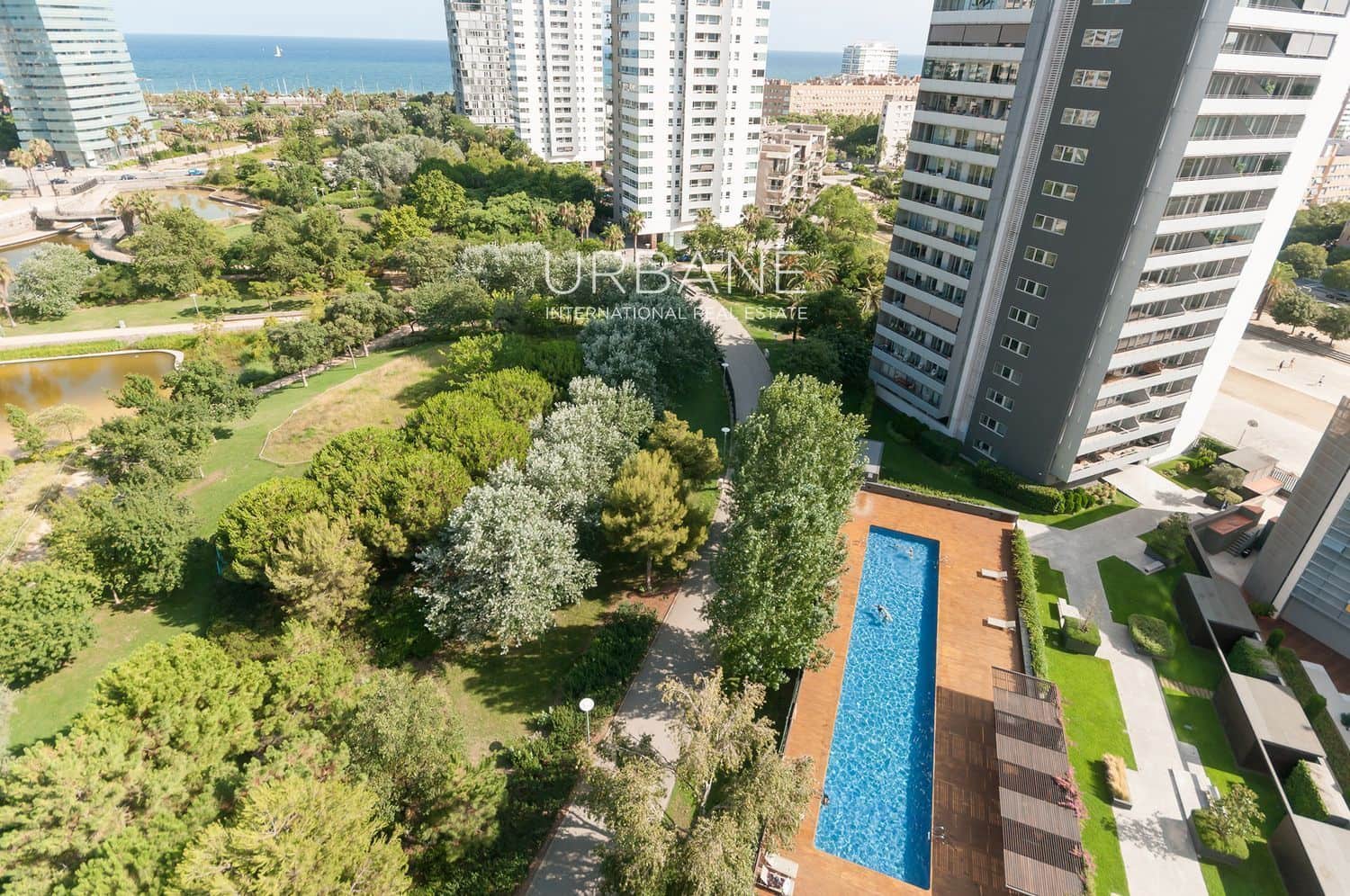 2 soveværelse Lejlighed til salg i Barcelona by med swimmingpool garage - € 844.000 (Ref: 8923208)