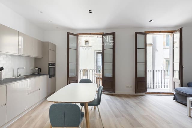 3 soveværelse Lejlighed til leje i Ciutat Vella, Barcelona by - € 2.200 (Ref: 8923296)