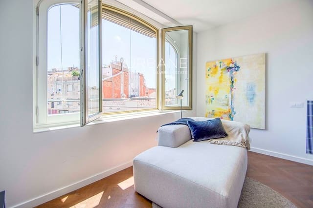 3 bedroom Flat for sale in La Dreta de L'Eixample, Barcelona city - € 820,000 (Ref: 8924689)